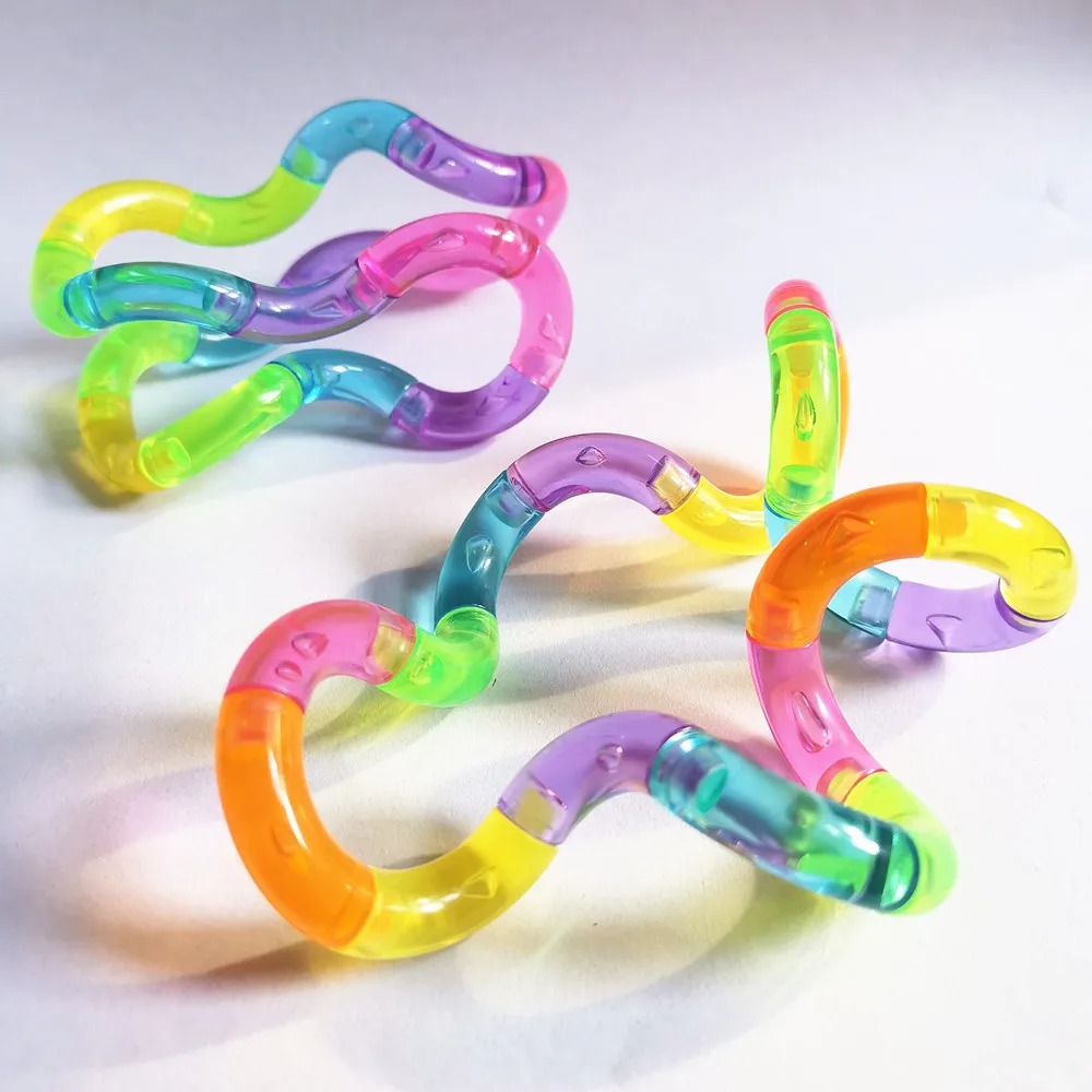Kids' Toy - 変形可能なロープ 楽しくて教育的なフィジェットトイ 変形ロープ結び目 ストレス解消おもちゃ 子供向け面白いギフト ジュゲテス・アンティエストレス