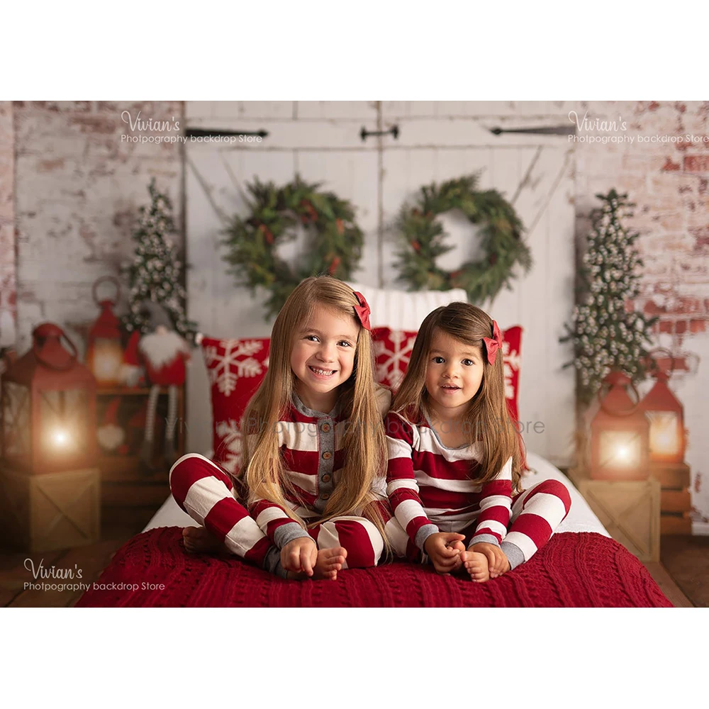子供のためのクリスマスの白い木製のドアの背景,家族の肖像画, - Banner Kids Toys のレビューと価格